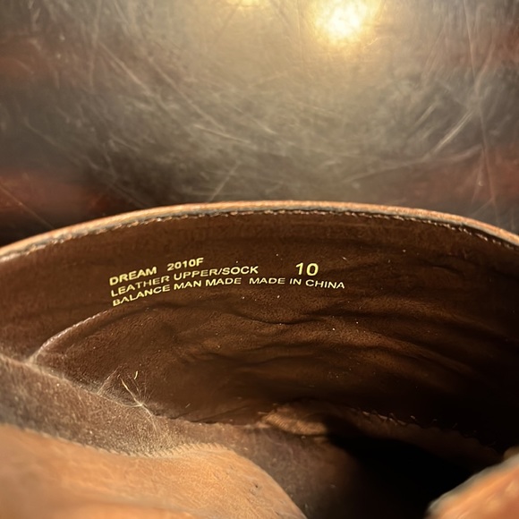 Size 10 Brown leather clogs. - Picture 4 of 6